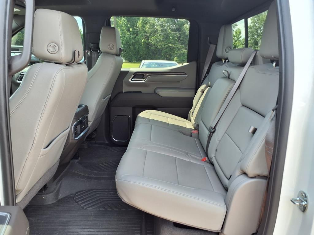 used 2022 Chevrolet Silverado 1500 car, priced at $44,589