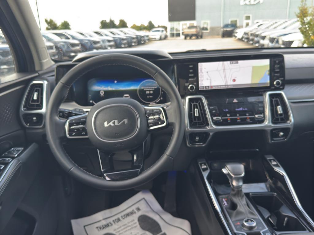 used 2023 Kia Sorento car, priced at $30,888