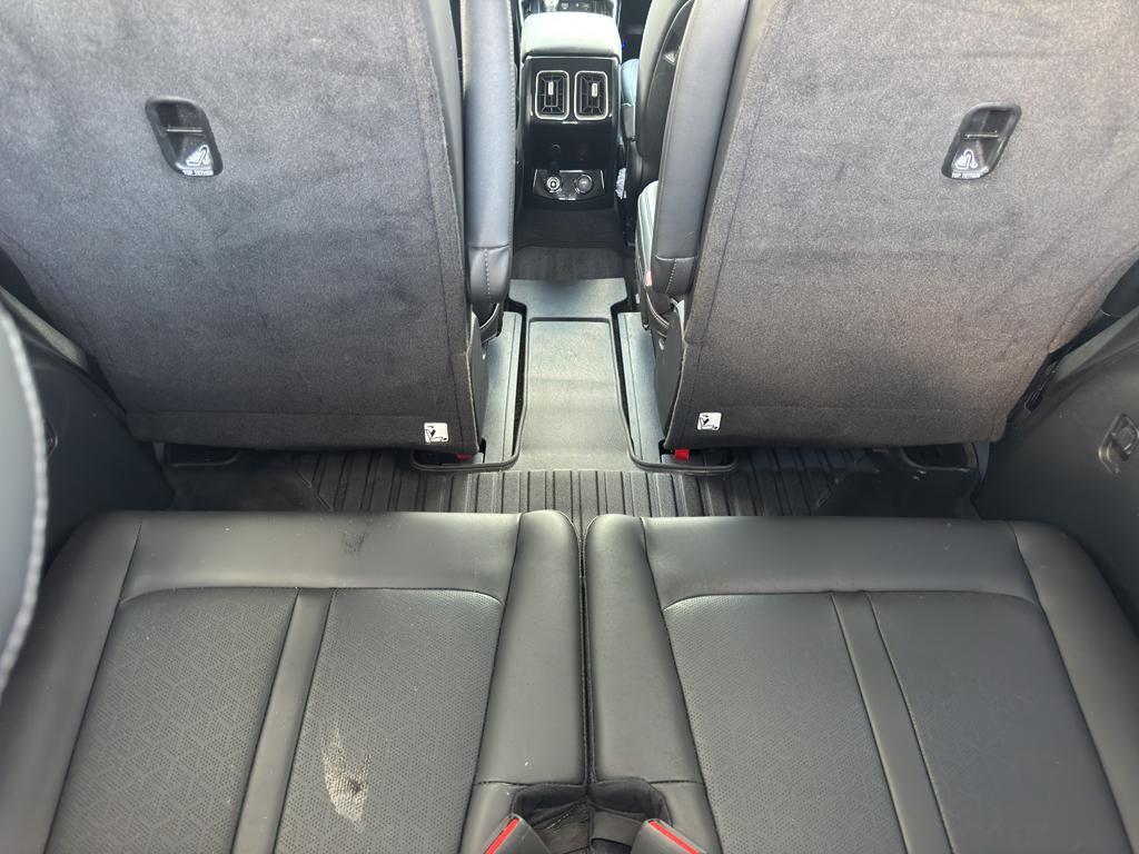 used 2023 Kia Sorento car, priced at $30,888