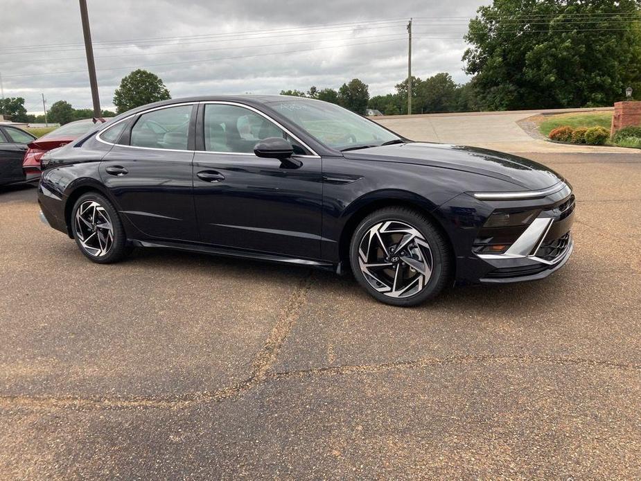 new 2024 Hyundai Sonata car, priced at $29,974