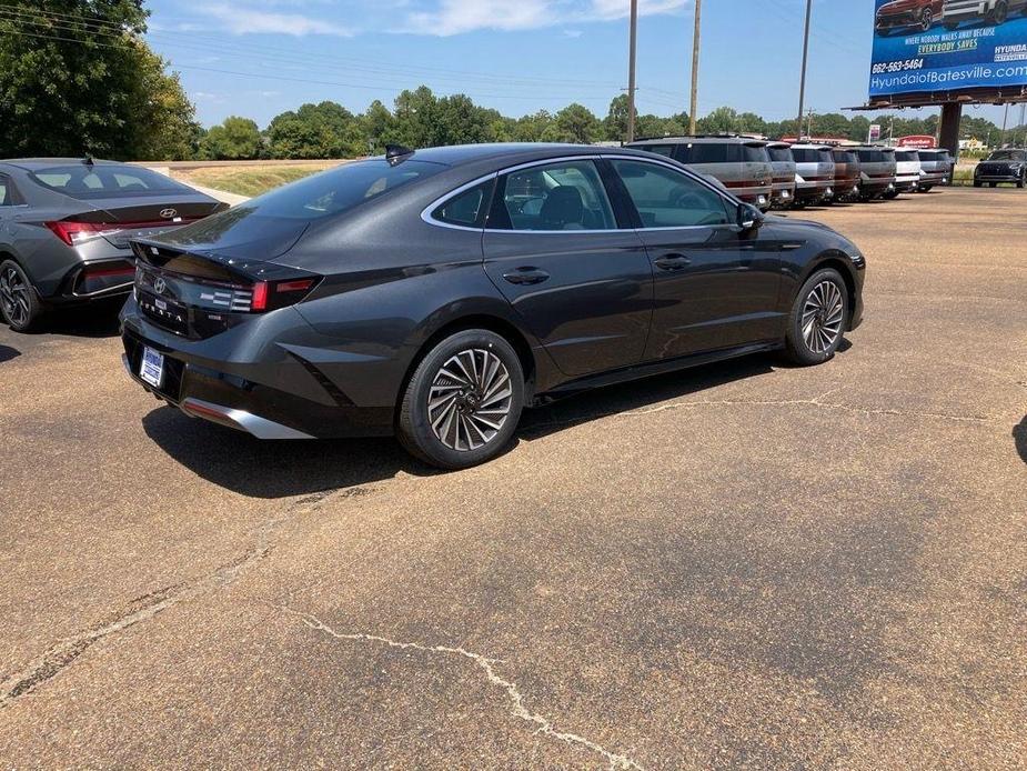 new 2024 Hyundai Sonata Hybrid car, priced at $30,849