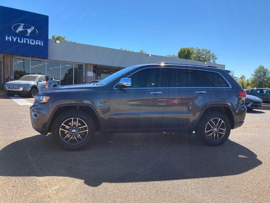 used 2017 Jeep Grand Cherokee car, priced at $13,443