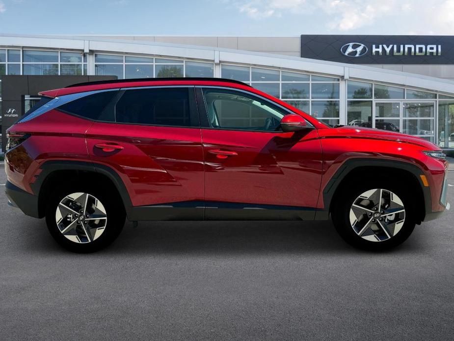 new 2025 Hyundai Tucson Hybrid car, priced at $38,435