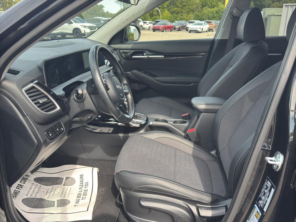 used 2025 Kia Seltos car, priced at $23,488