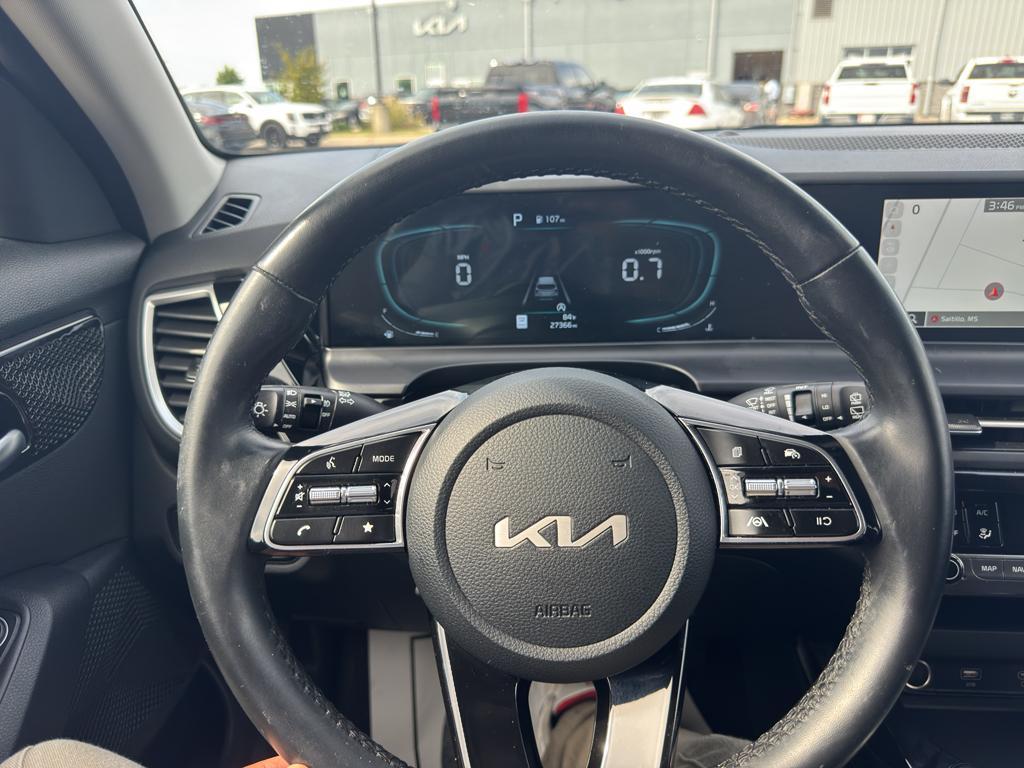 used 2025 Kia Seltos car, priced at $23,488