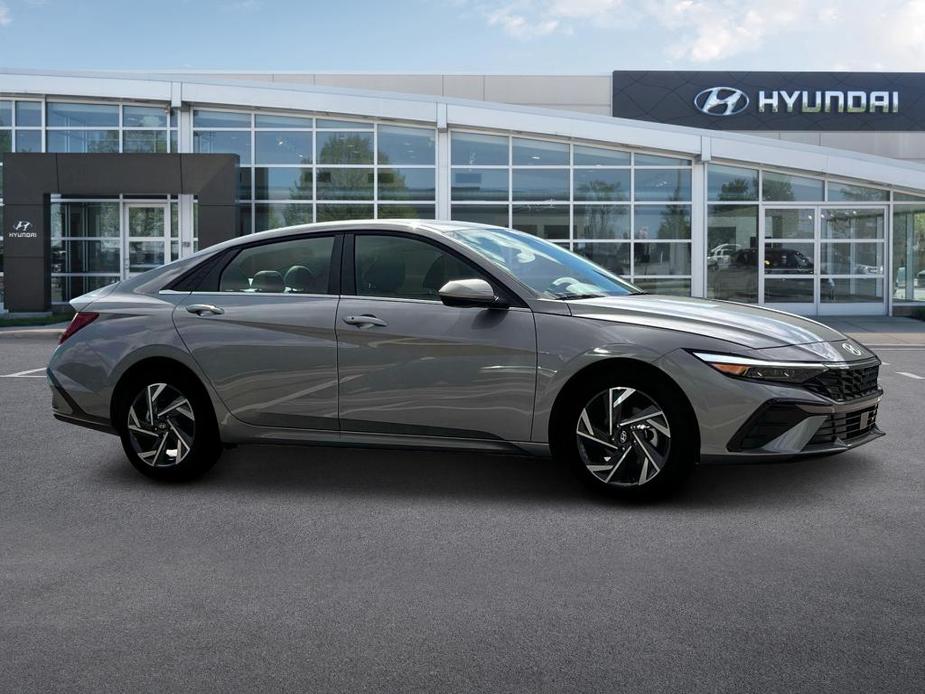 new 2025 Hyundai Elantra car, priced at $27,265