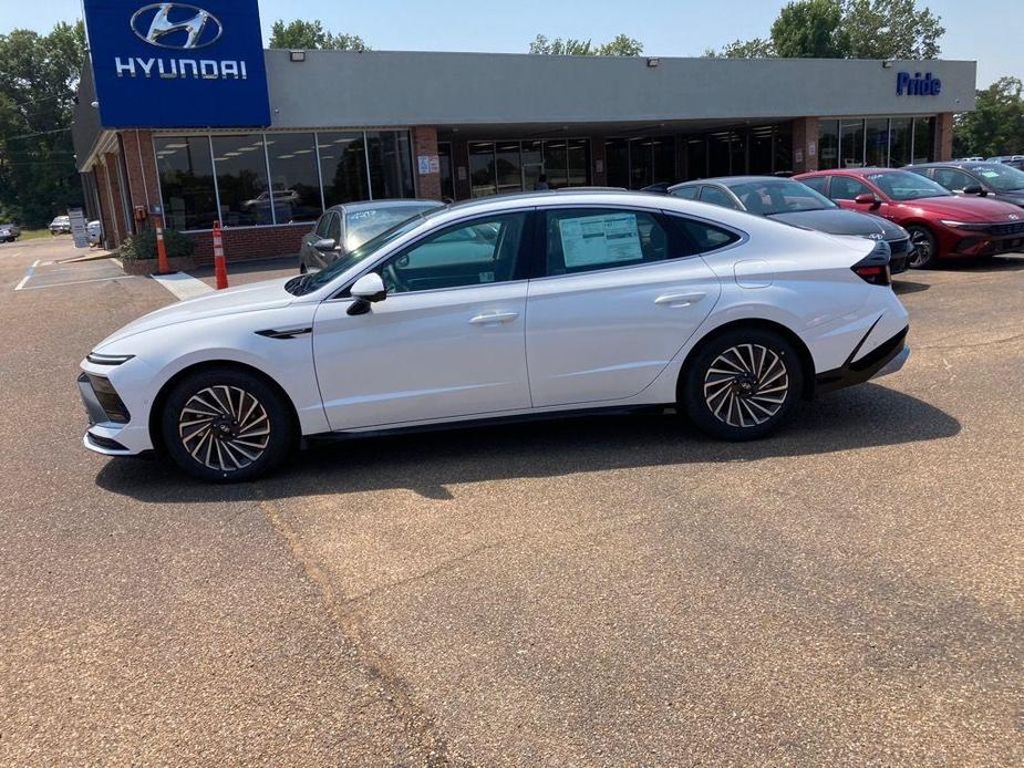 new 2024 Hyundai Sonata Hybrid car, priced at $39,360