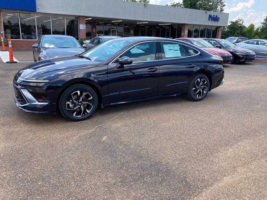 new 2024 Hyundai Sonata car, priced at $27,064