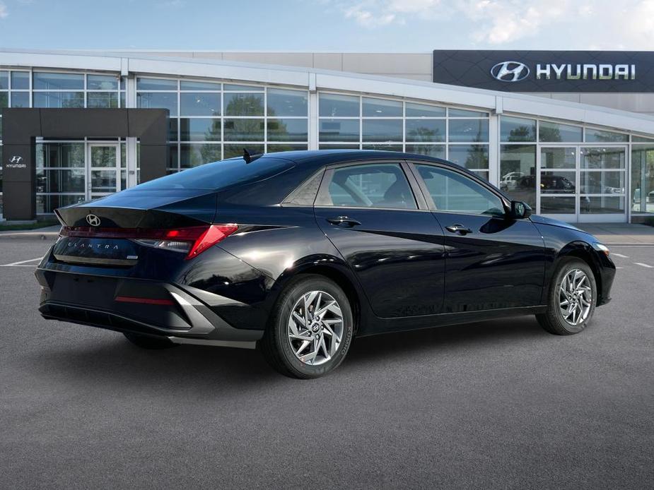 new 2024 Hyundai Elantra HEV car