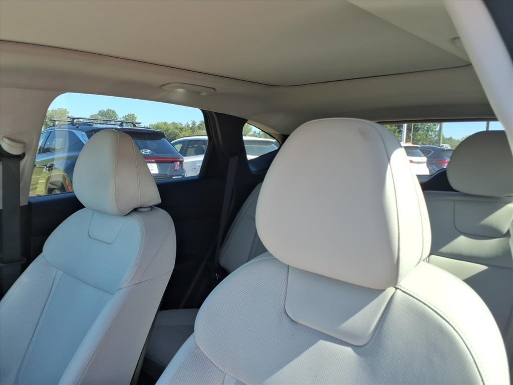 used 2025 Hyundai TUCSON Hybrid car, priced at $32,020