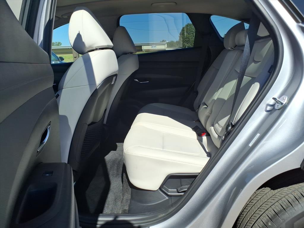 used 2025 Hyundai TUCSON Hybrid car, priced at $32,020