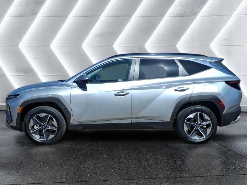 used 2025 Hyundai TUCSON Hybrid car, priced at $32,020