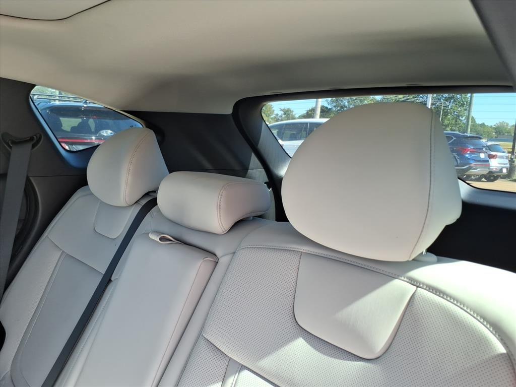 used 2025 Hyundai TUCSON Hybrid car, priced at $32,020