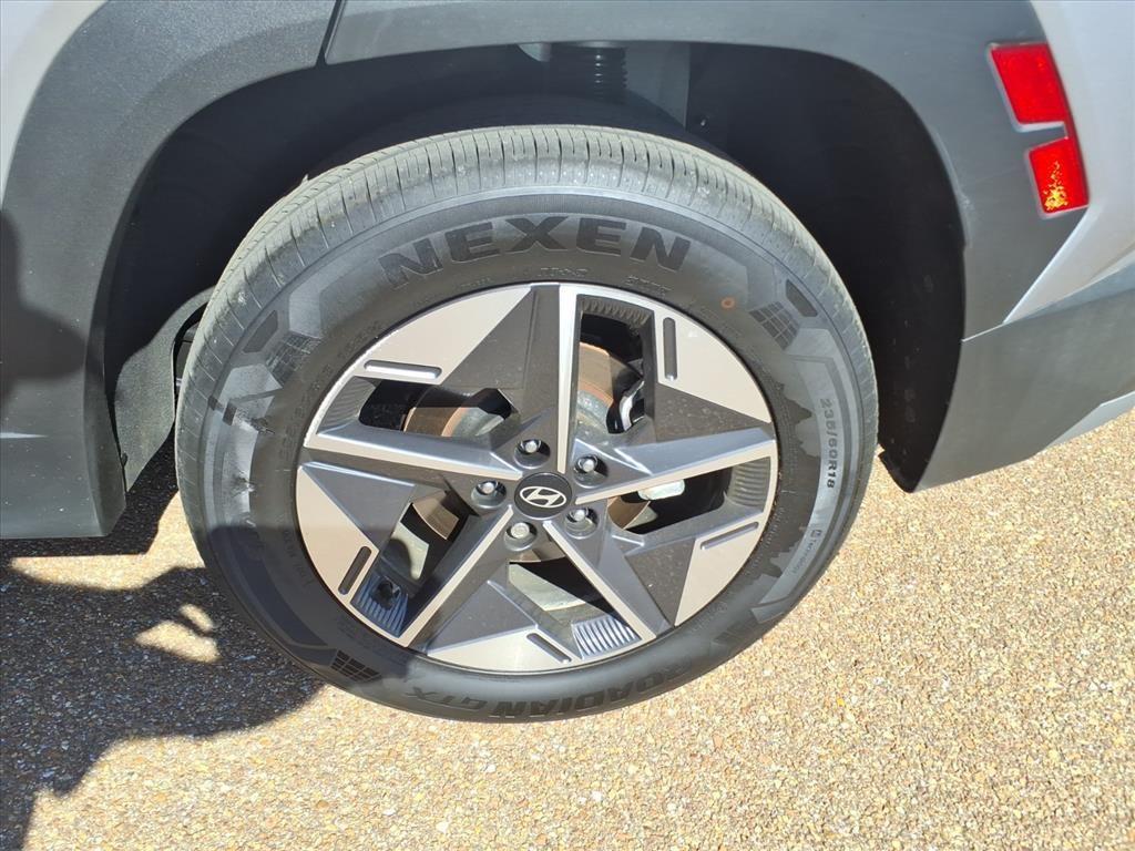 used 2025 Hyundai TUCSON Hybrid car, priced at $32,020