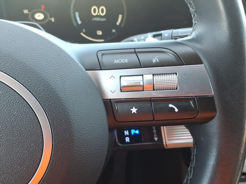 used 2025 Hyundai TUCSON Hybrid car, priced at $32,020