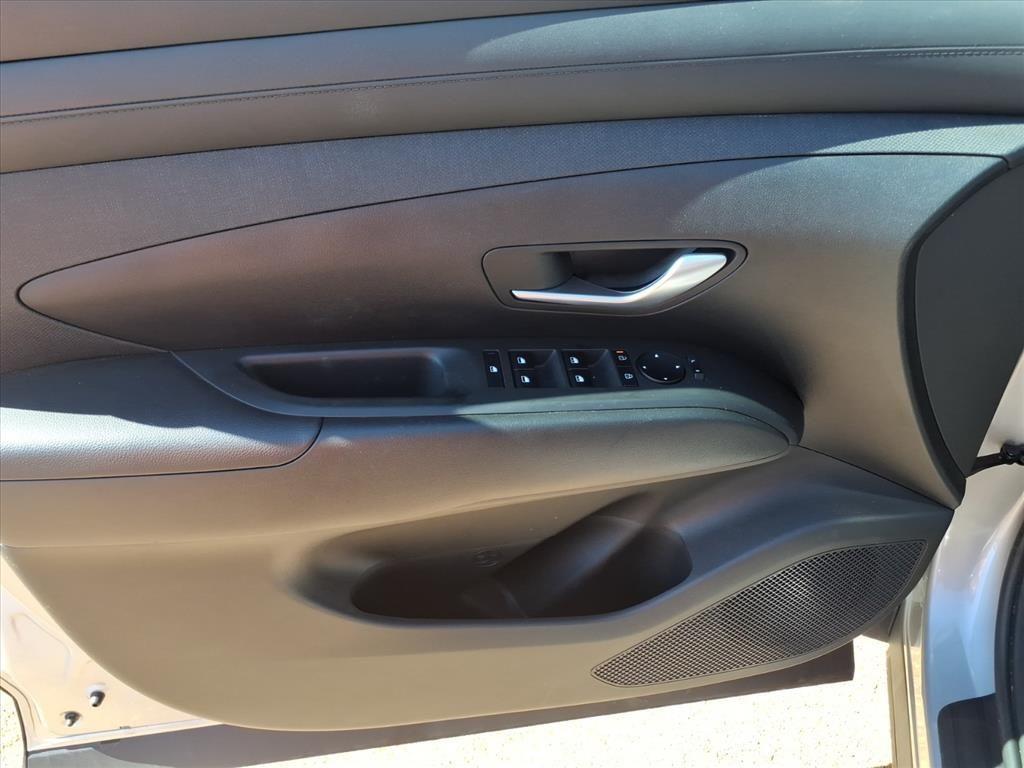 used 2025 Hyundai TUCSON Hybrid car, priced at $32,020