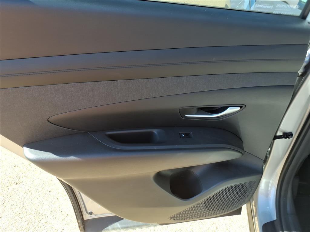 used 2025 Hyundai TUCSON Hybrid car, priced at $32,020