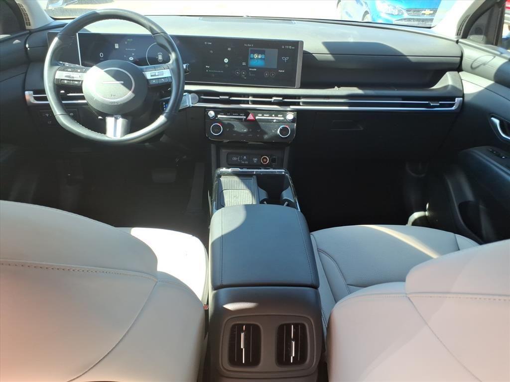 used 2025 Hyundai TUCSON Hybrid car, priced at $32,020