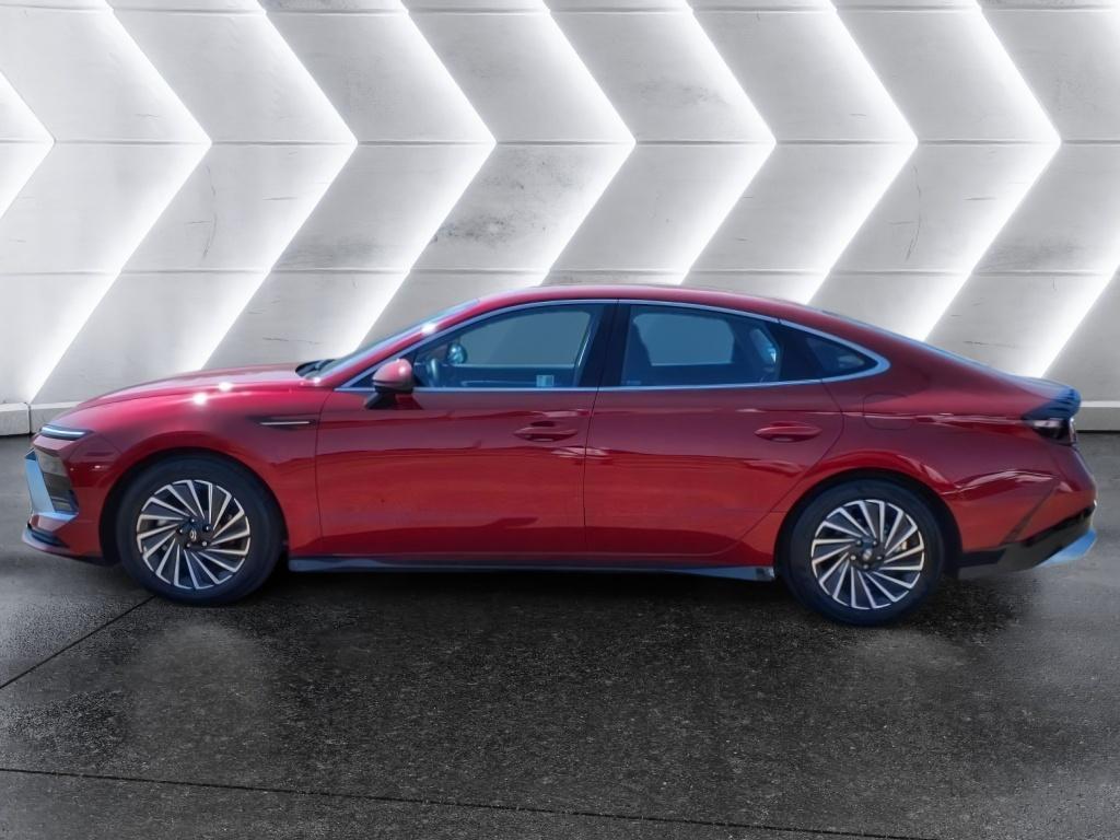 used 2025 Hyundai Sonata Hybrid car, priced at $29,074