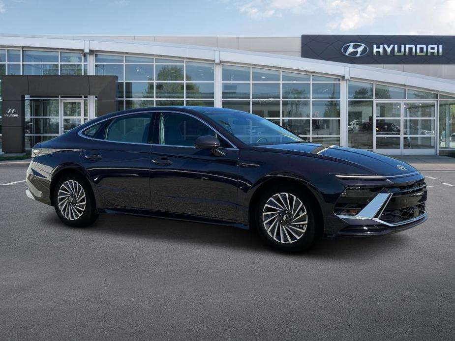 new 2024 Hyundai Sonata Hybrid car, priced at $36,872