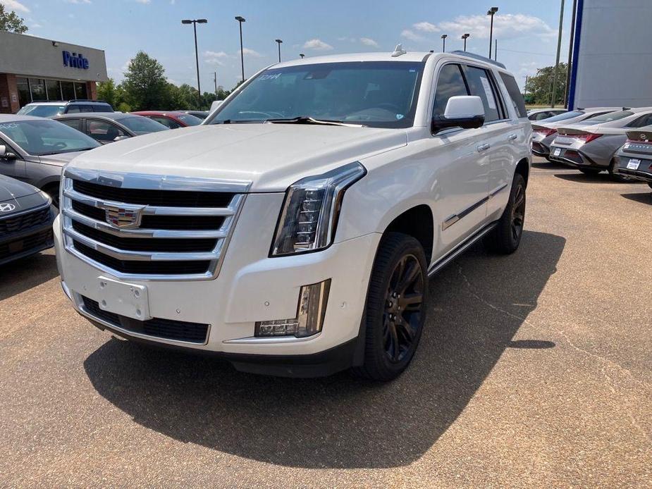 used 2017 Cadillac Escalade car, priced at $31,980