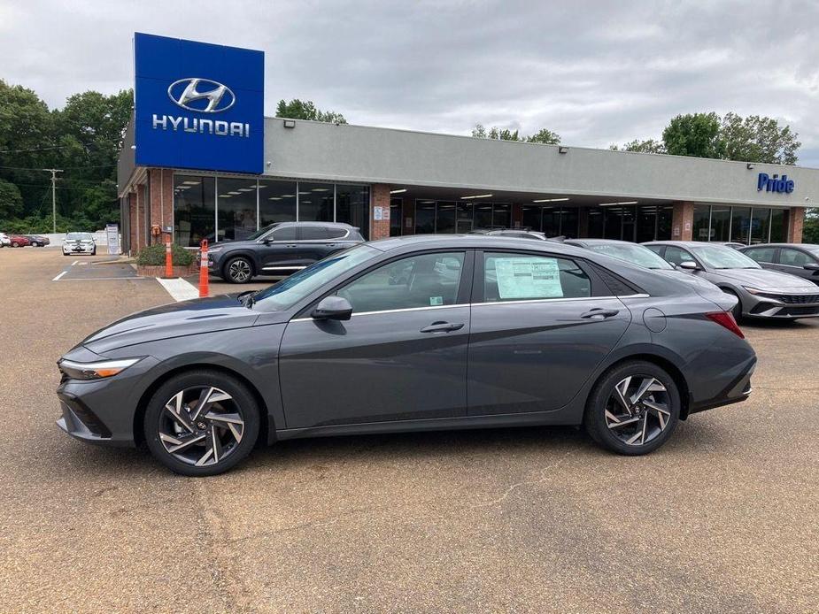 new 2024 Hyundai Elantra car, priced at $25,738