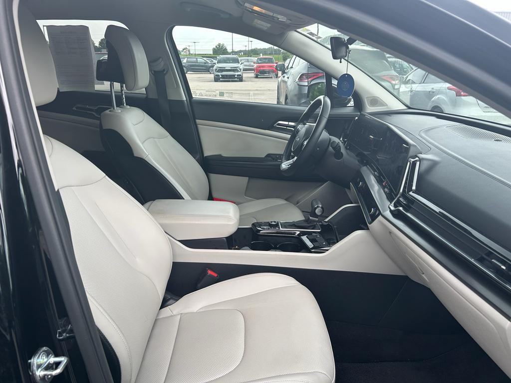 used 2023 Kia Sportage car