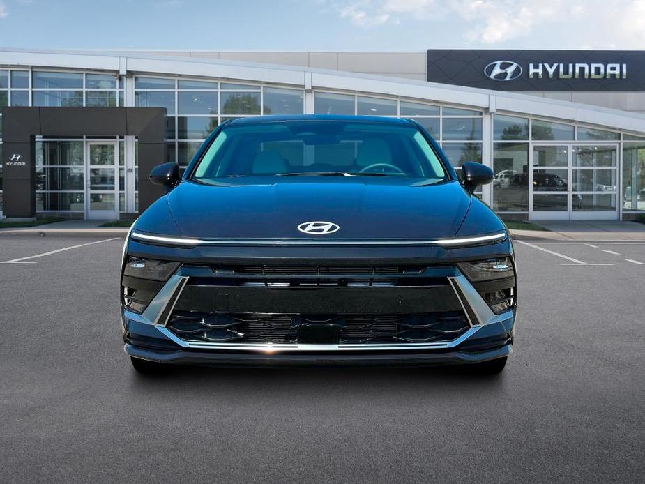 new 2024 Hyundai Sonata car, priced at $27,051