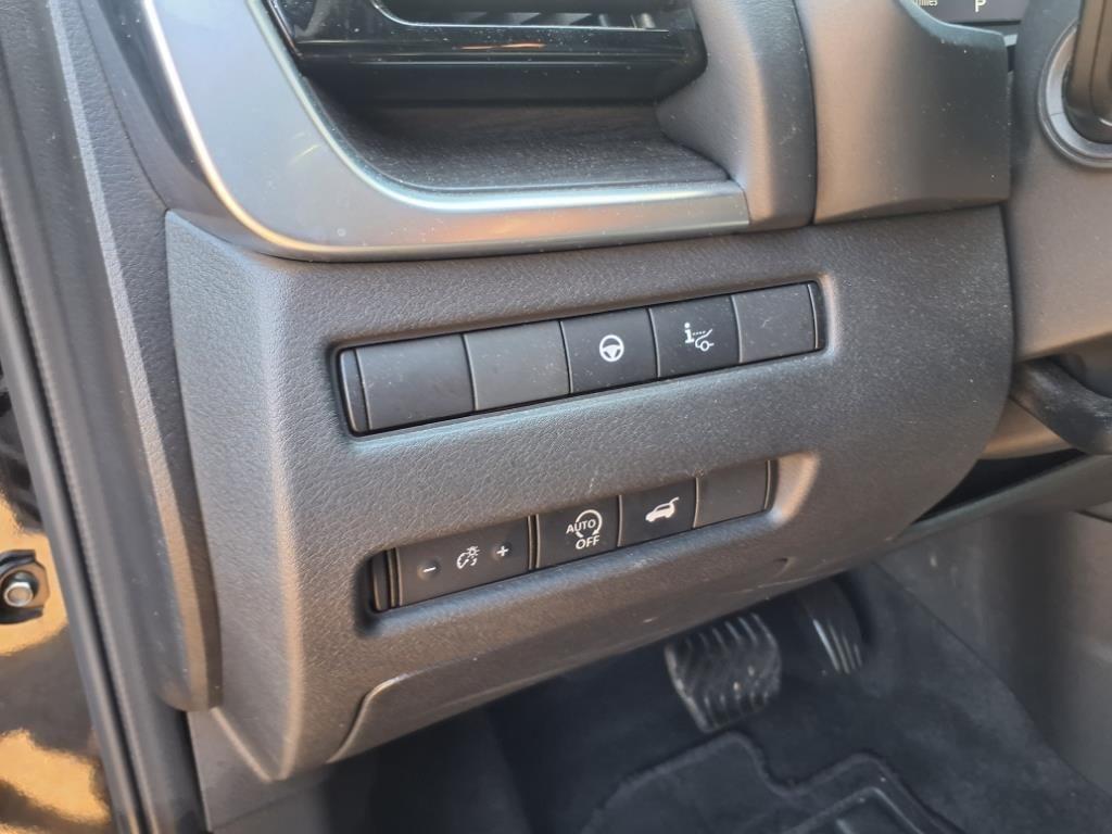 used 2023 Nissan Rogue car, priced at $29,120