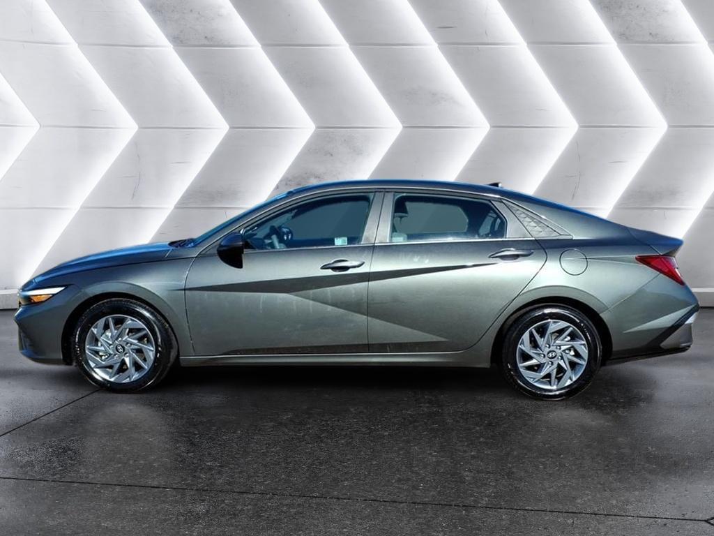 used 2025 Hyundai ELANTRA HEV car, priced at $22,957