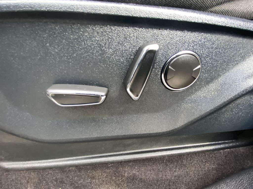 used 2021 Ford F-150 car, priced at $30,857