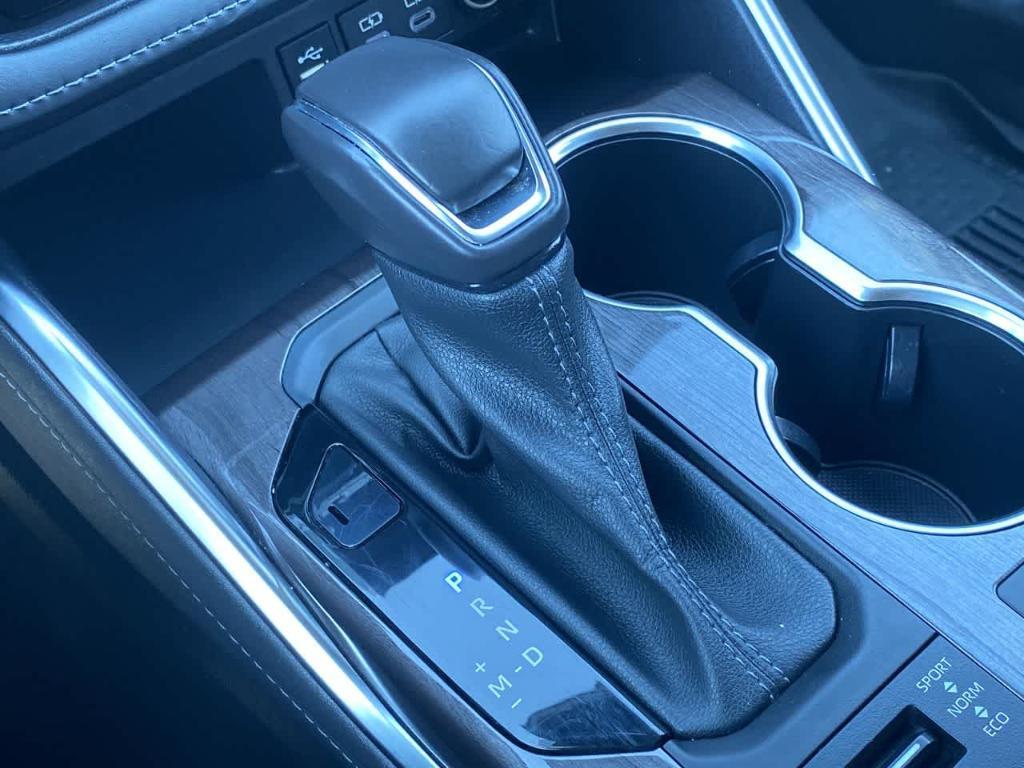 used 2023 Toyota Highlander car, priced at $38,416