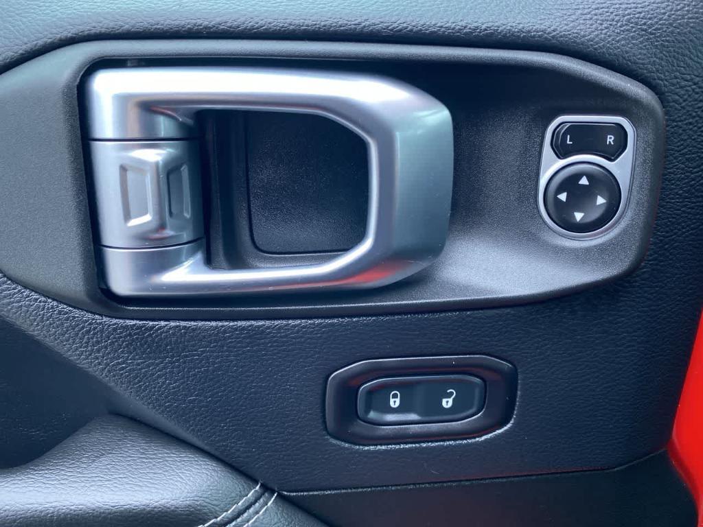 used 2018 Jeep Wrangler Unlimited car, priced at $25,744