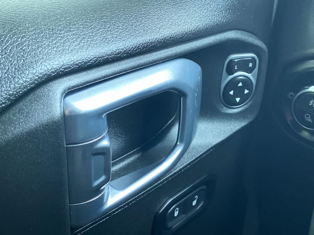 used 2021 Jeep Gladiator car, priced at $38,782