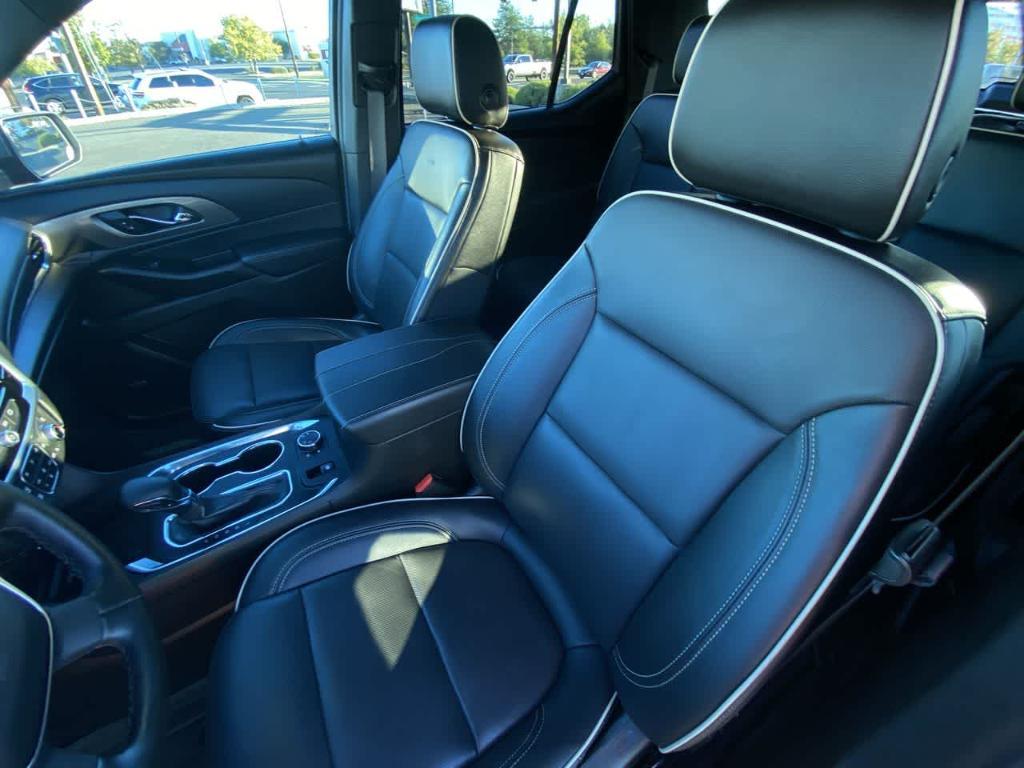 used 2023 Chevrolet Traverse car, priced at $37,887