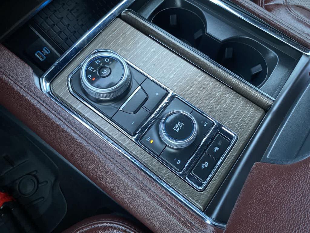 used 2023 Ford Expedition car, priced at $40,593