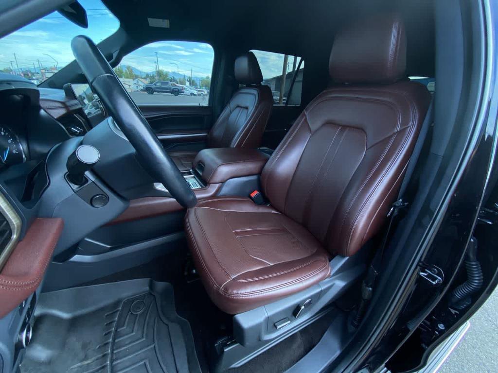 used 2023 Ford Expedition car, priced at $40,593