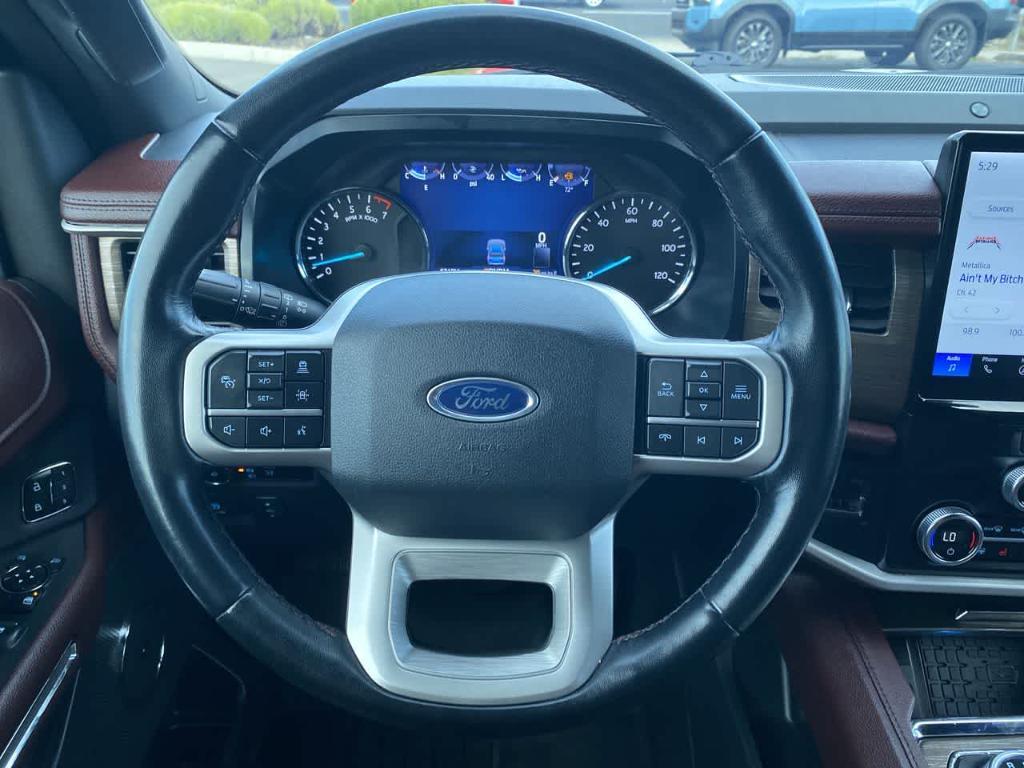 used 2023 Ford Expedition car, priced at $40,593