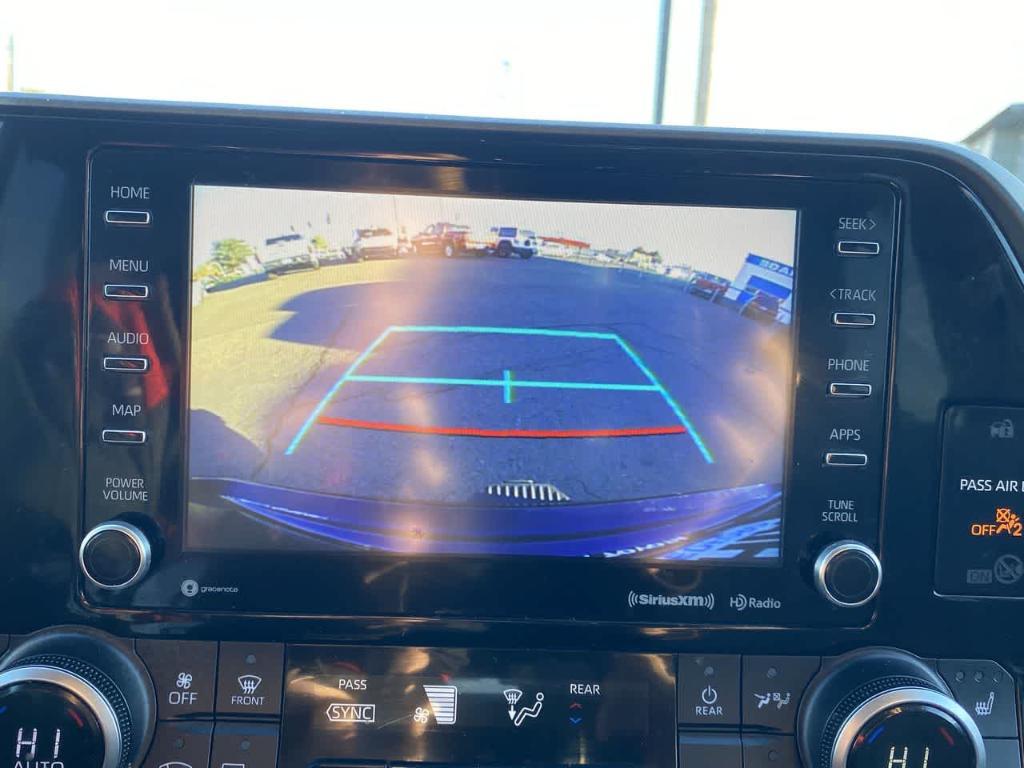 used 2021 Toyota Highlander car, priced at $31,682