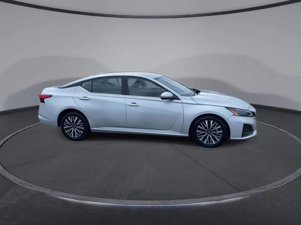 used 2023 Nissan Altima car, priced at $18,941