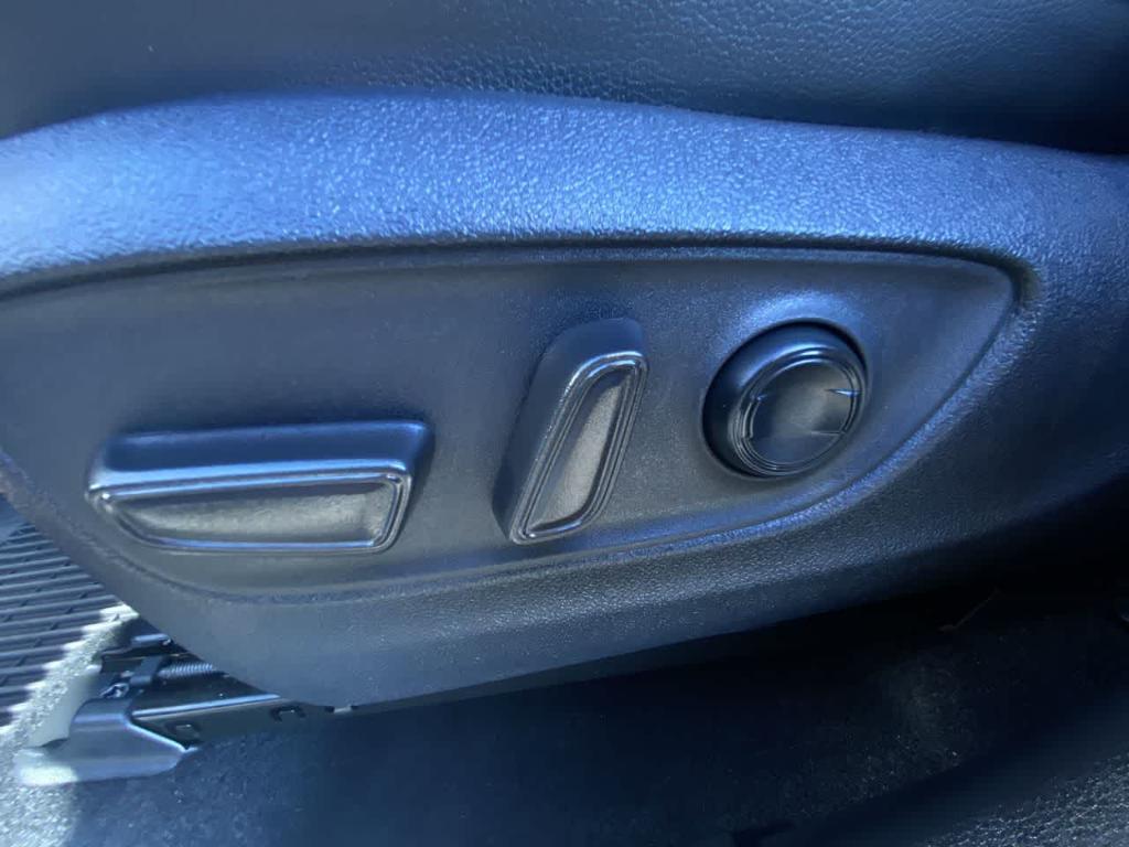 used 2023 Toyota Highlander car, priced at $38,882