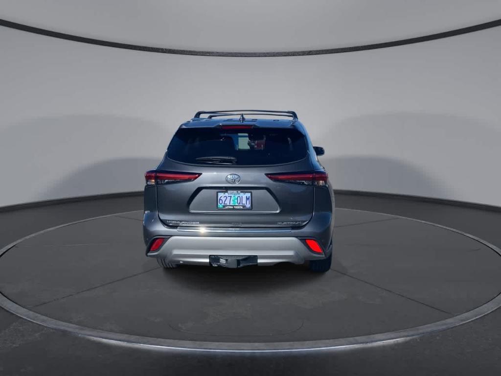 used 2023 Toyota Highlander car, priced at $38,882