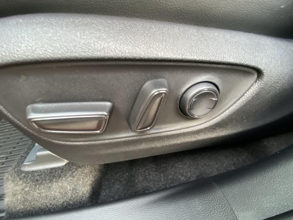 new 2026 Toyota Highlander car, priced at $51,423