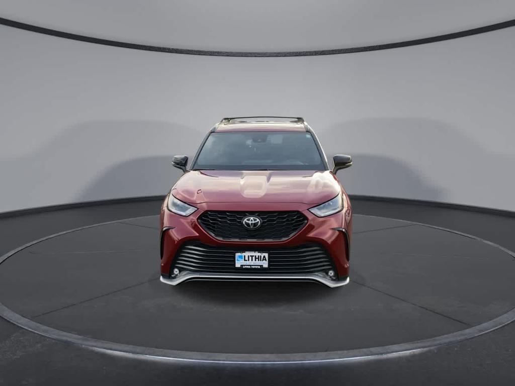 new 2026 Toyota Highlander car, priced at $51,423