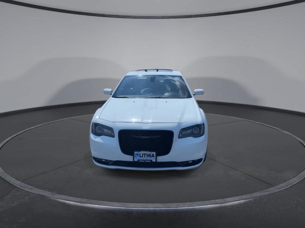 used 2022 Chrysler 300 car, priced at $19,884
