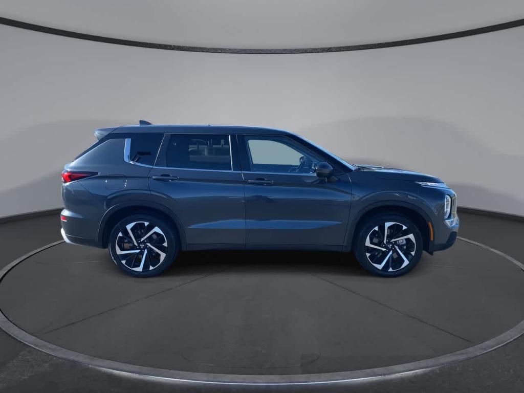 used 2024 Mitsubishi Outlander car, priced at $23,868