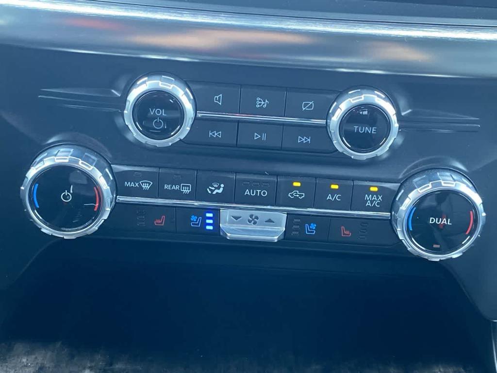 used 2023 Ford F-150 car, priced at $39,572