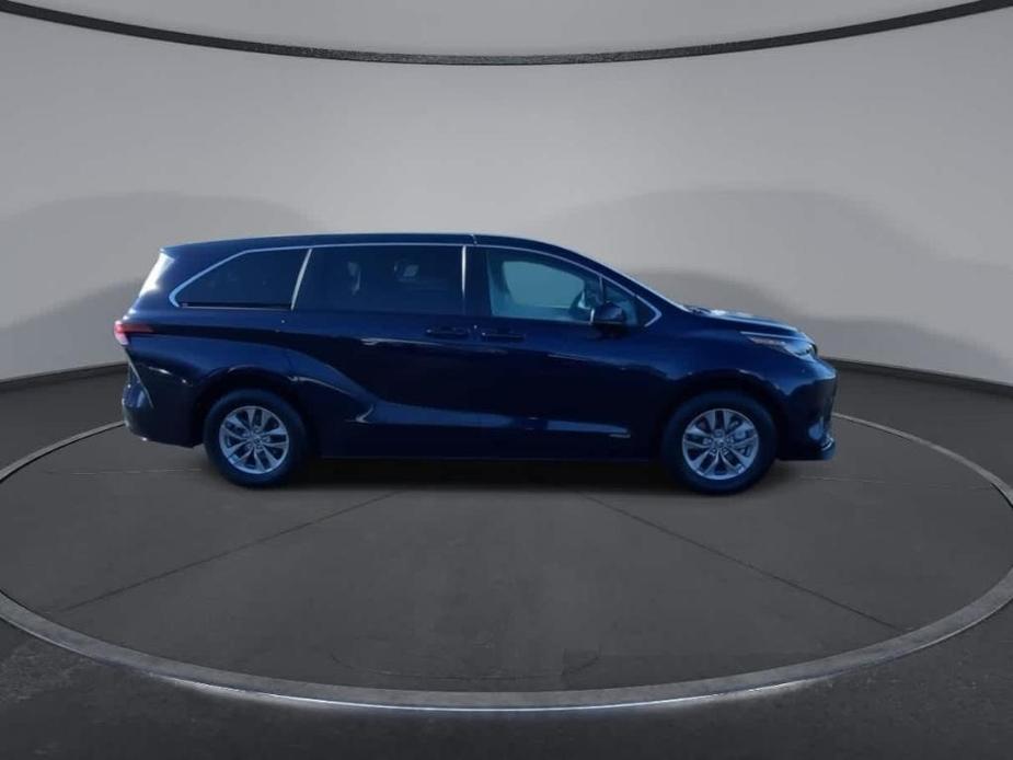 used 2021 Toyota Sienna car, priced at $37,897