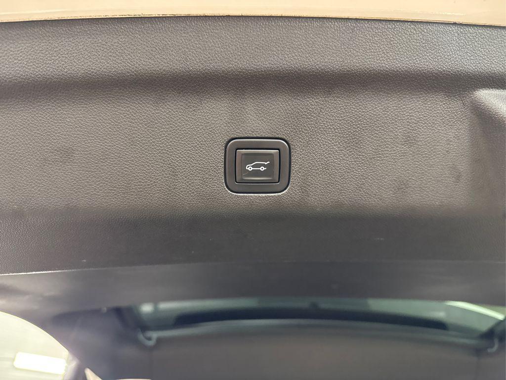 used 2021 GMC Yukon car, priced at $49,995