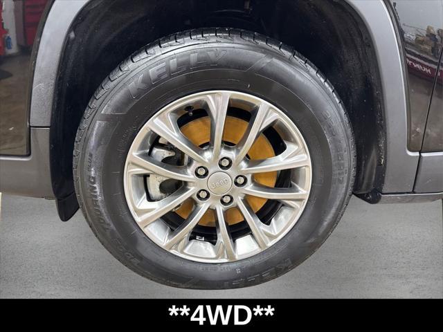 used 2021 Jeep Cherokee car, priced at $19,990